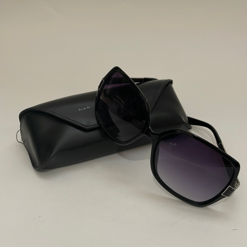 Marc by Marc Jacob Subglasses